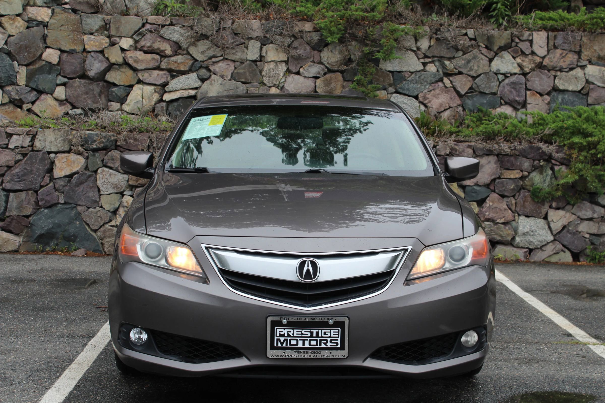 Used 2014 Acura ILX 2.0L Sedan 4D image 3