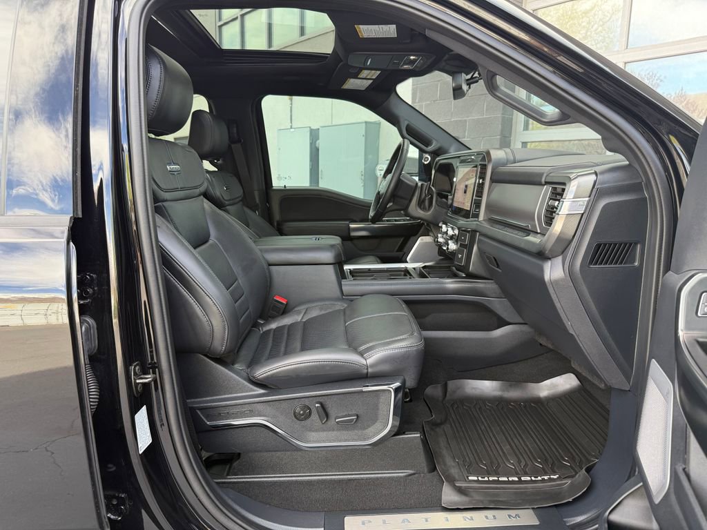 Used 2025 Ford F350 Platinum AWD/4WD image 22