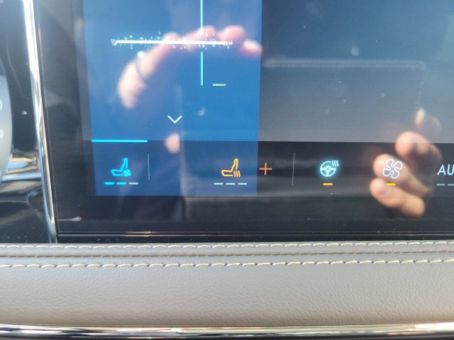 Certified 2024 Lincoln Corsair AWD w/ Equipment Group 101A image 6