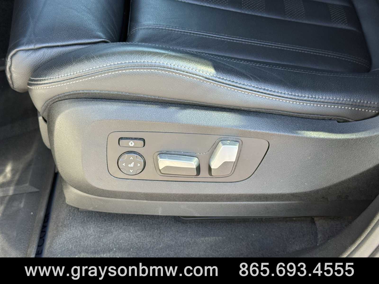 Used 2019 BMW X5 xDrive40i w/ Convenience Package image 11