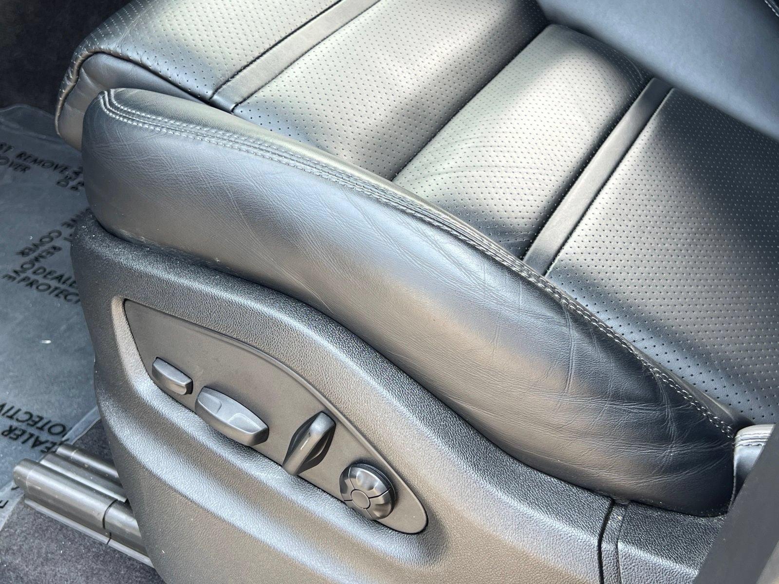 Certified 2023 Porsche Cayenne AWD/4WD image 36