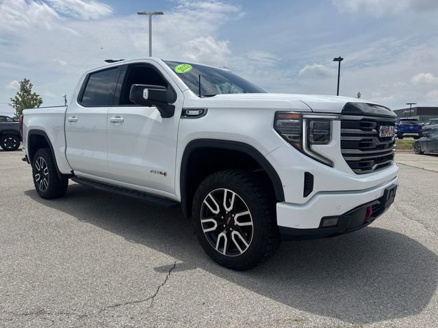 Used 2025 GMC Sierra 1500 AT4 w/ AT4 Premium Package AWD/4WD image 8