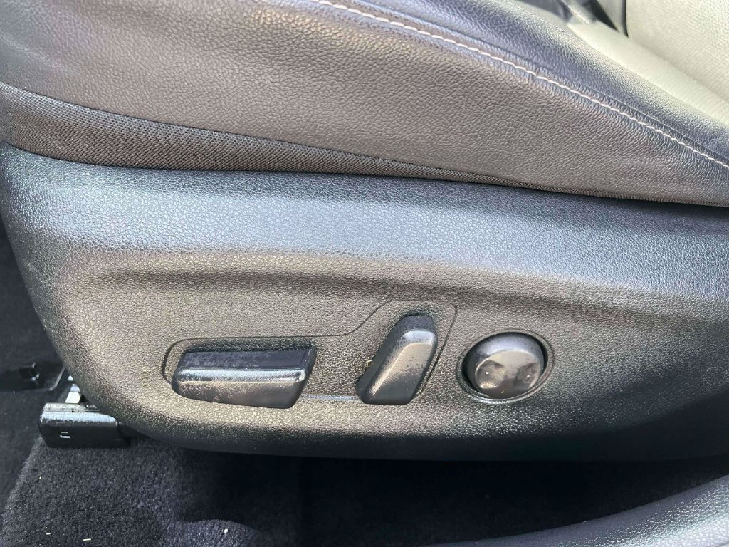 Used 2022 Kia Niro EX Premium FWD image 16