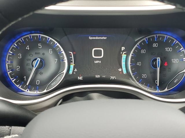 New 2027 Chrysler Pacifica Select AWD/4WD image 21