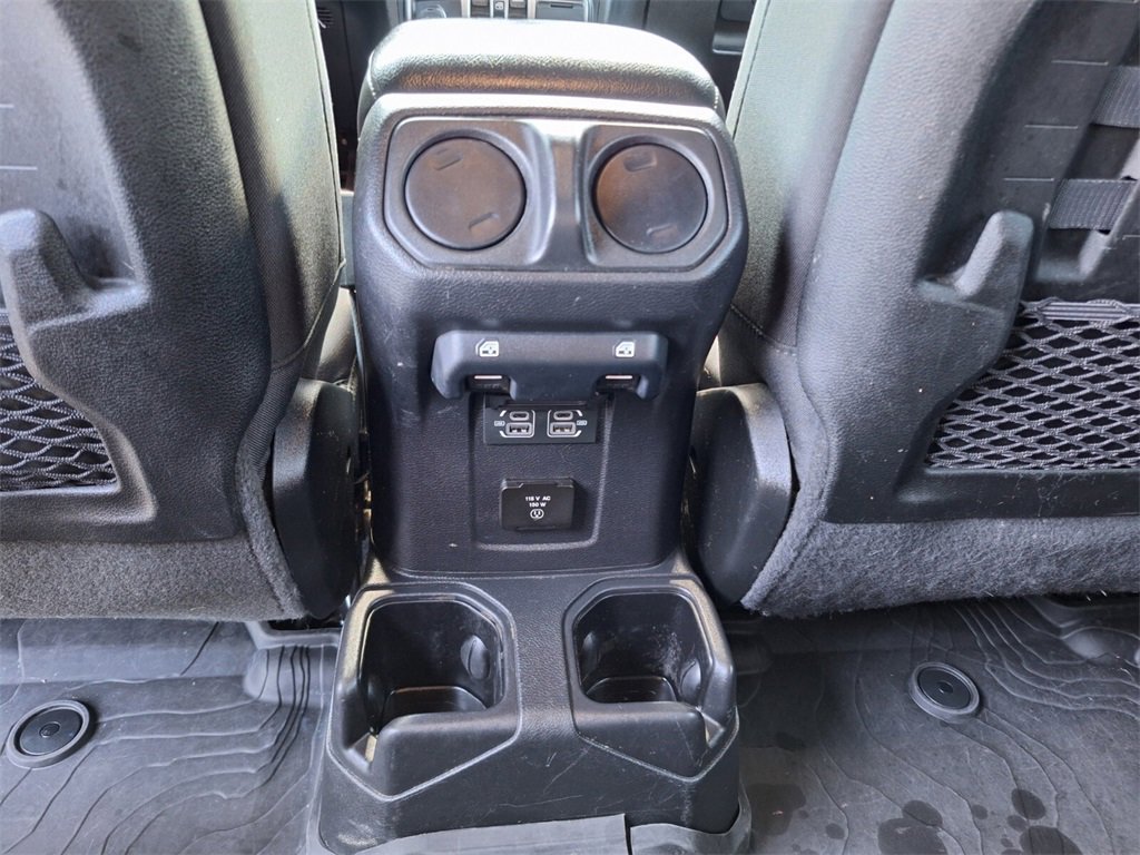 Used 2022 Jeep Wrangler Unlimited Rubicon image 10