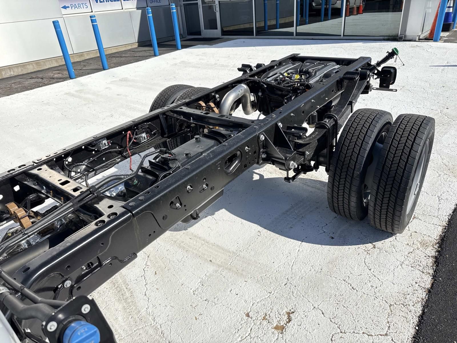 New 2026 Ford F550 4x4 Regular Cab Super Duty image 11