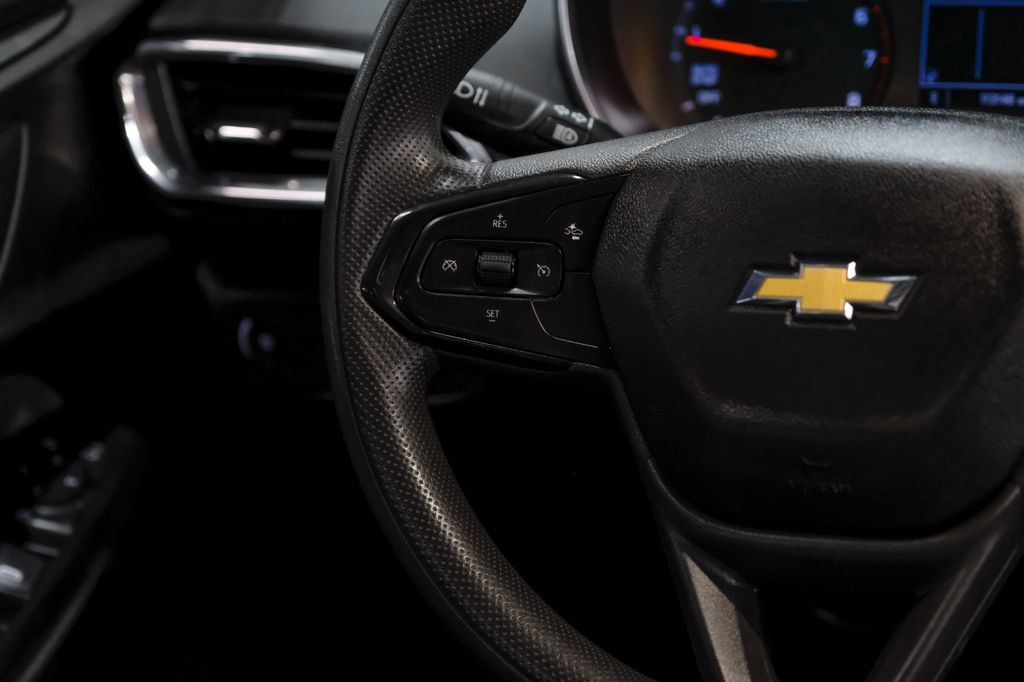 Used 2021 Chevrolet TrailBlazer LT w/ Sun and Liftgate Package FWD image 18