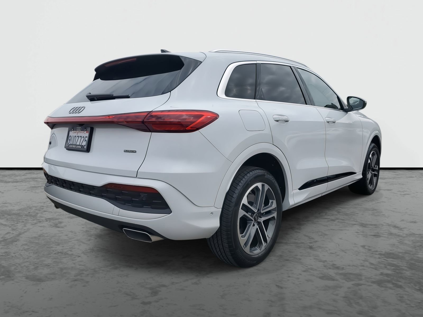 Used 2025 Audi Q5 Premium Plus w/ Premium Plus image 4