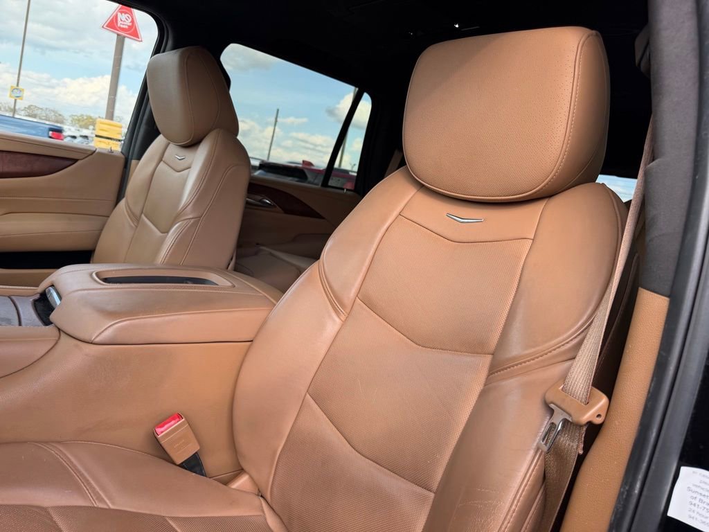 Used 2017 Cadillac Escalade Platinum image 20