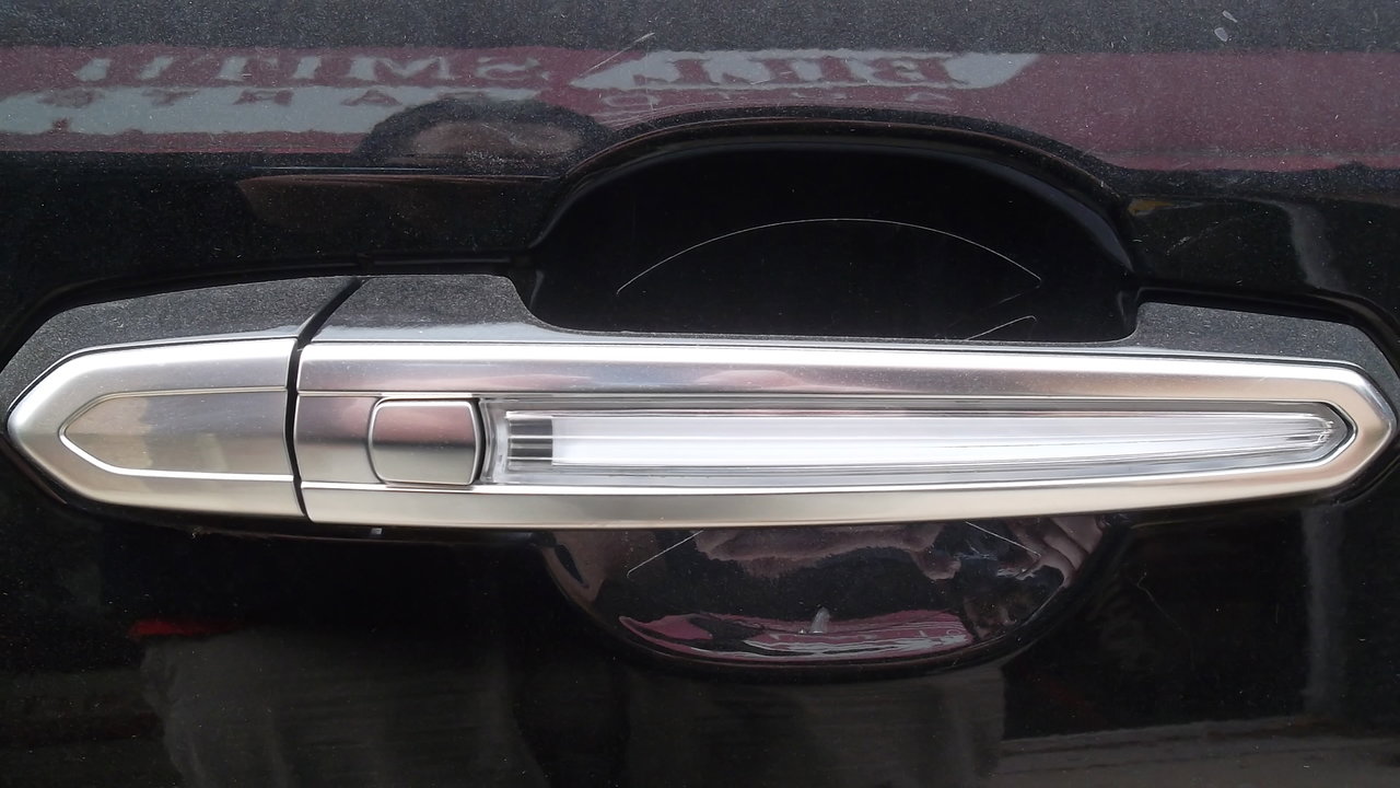 Used 2021 Cadillac XT4 Premium Luxury image 17