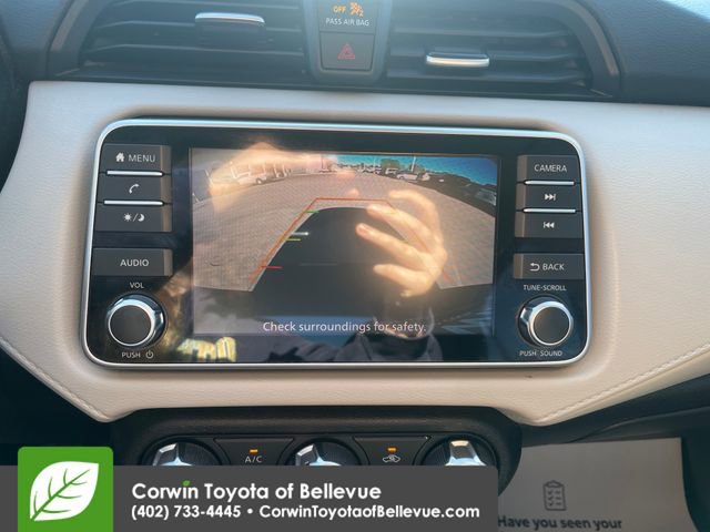 Used 2022 Nissan Versa SV FWD image 13