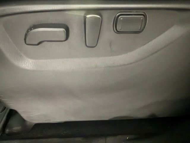 Used 2022 Nissan Armada SV w/ SV Appearance Package image 30