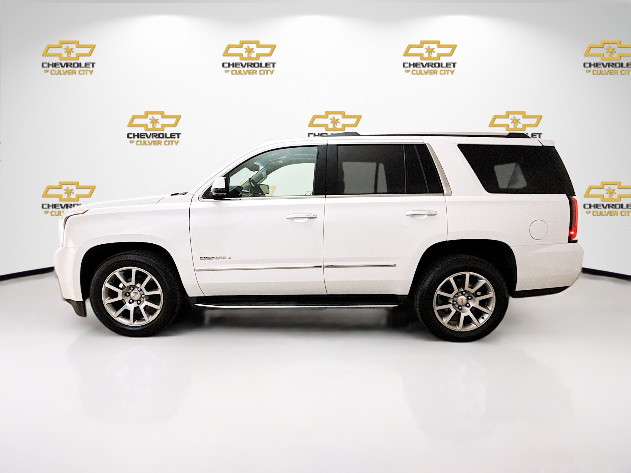 Used 2019 GMC Yukon Denali w/ Open Road Package AWD/4WD image 4