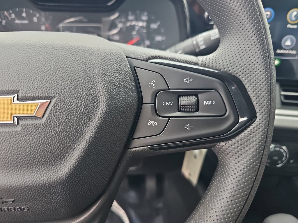 New 2026 Chevrolet Trax LS w/ LS Convenience Package FWD image 17