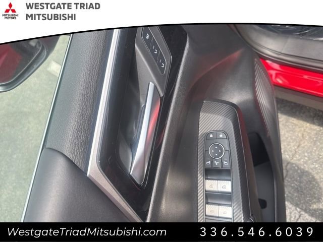 New 2025 Mitsubishi Outlander SEL image 17
