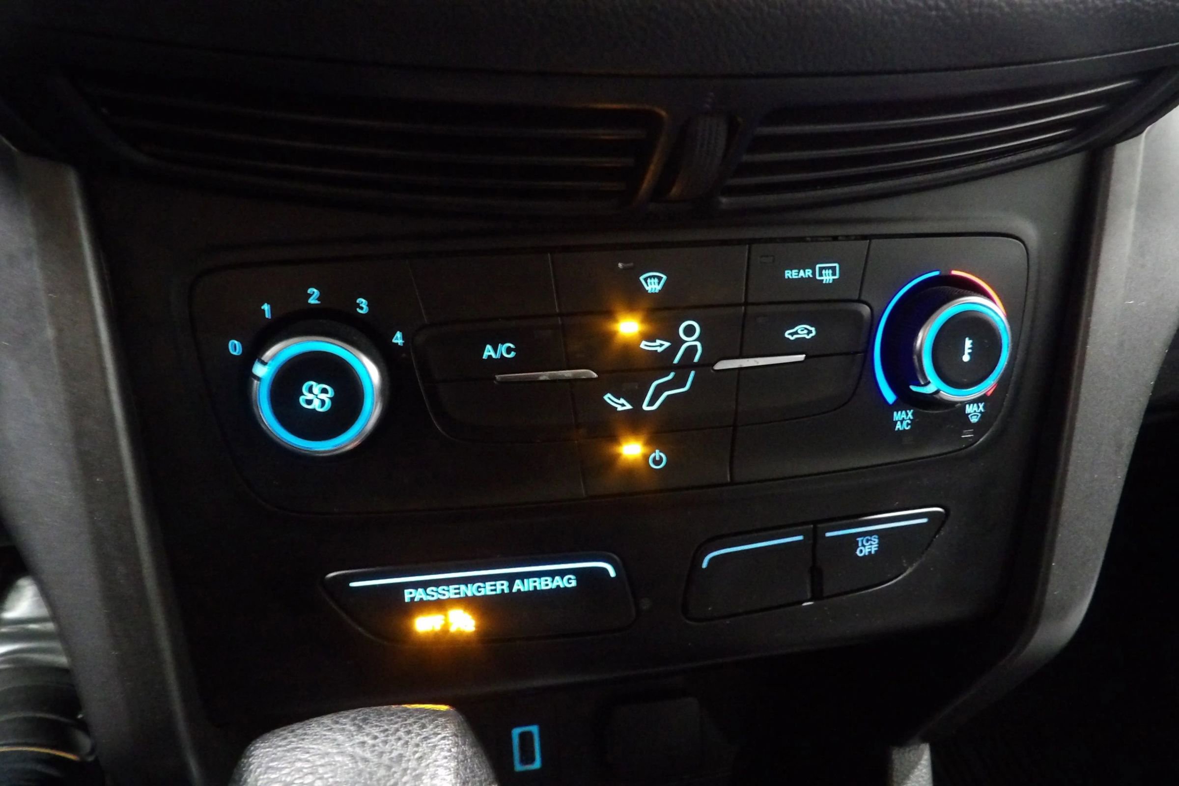 Used 2018 Ford Escape S image 12