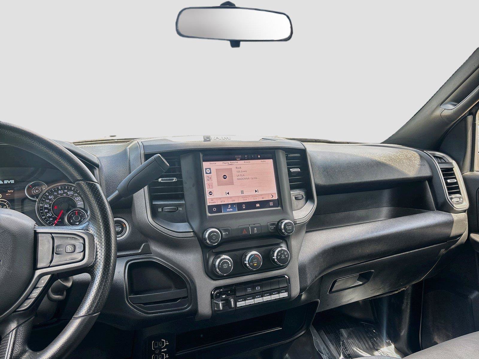 Used 2023 RAM 3500 Tradesman w/ Chrome Appearance Group AWD/4WD image 16
