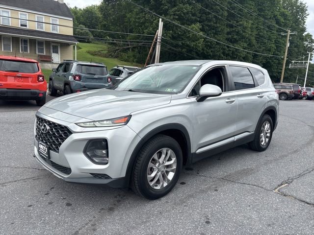 Used 2019 Hyundai Santa Fe SE image 3