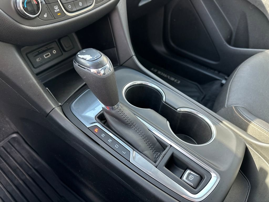 Used 2020 Chevrolet Equinox LT w/ Midnight Edition image 16