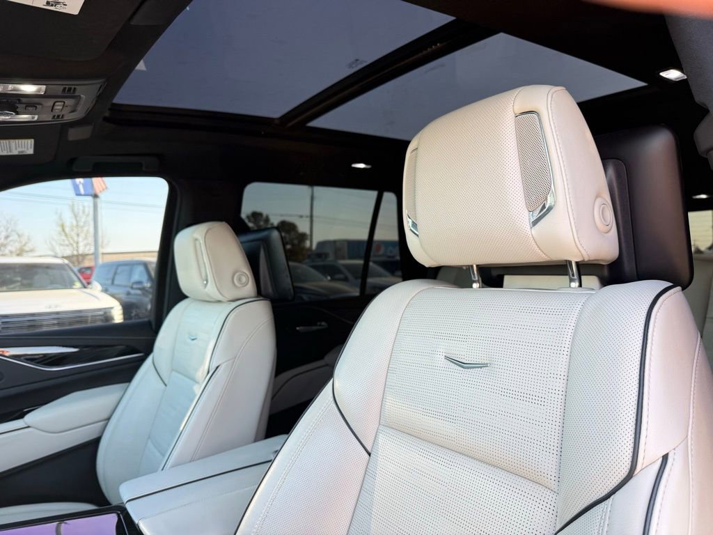 Used 2021 Cadillac Escalade Sport w/ Driver Assist Tech Package image 22