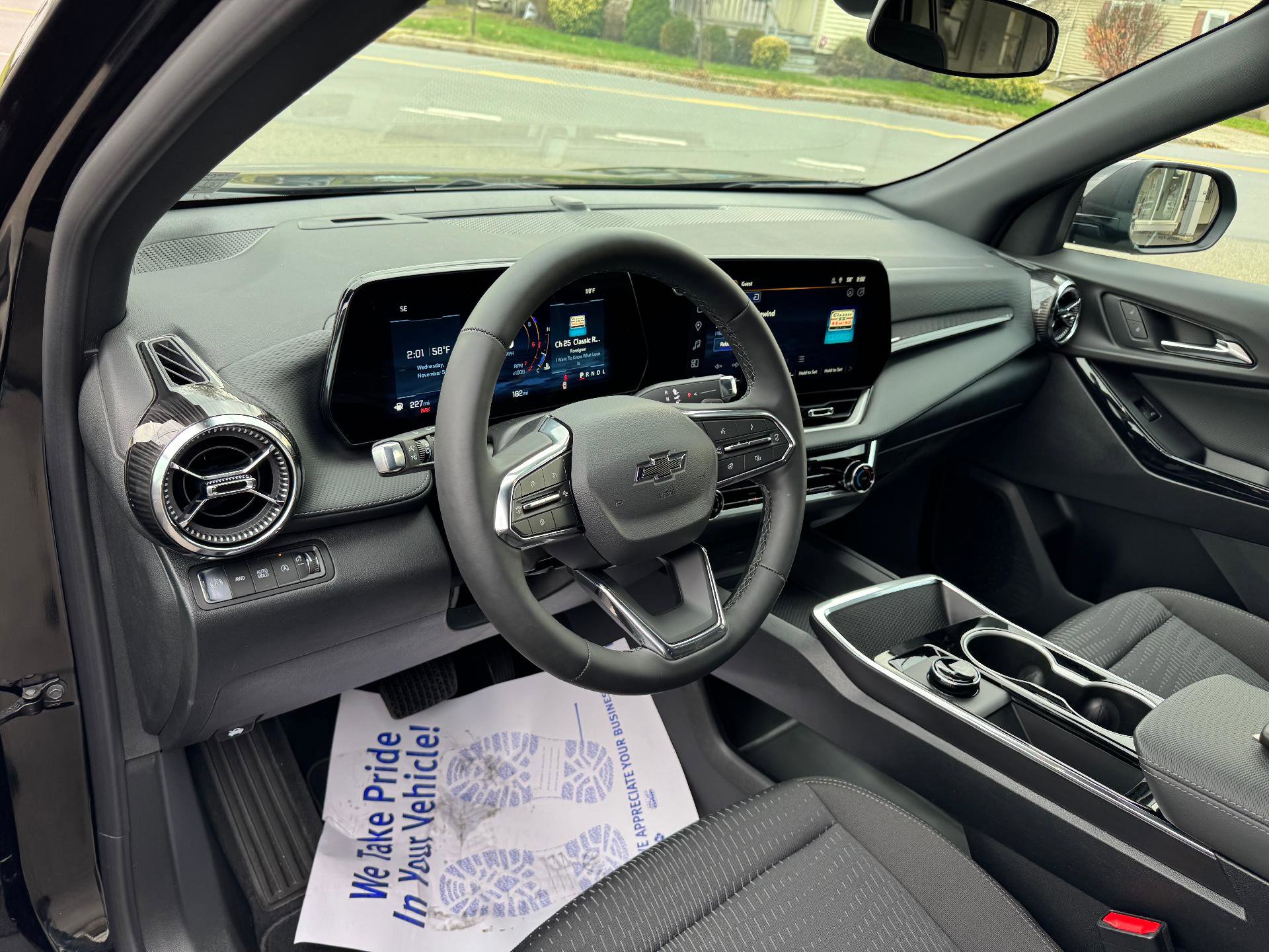 New 2026 Chevrolet Equinox LT w/ Midnight Edition image 21