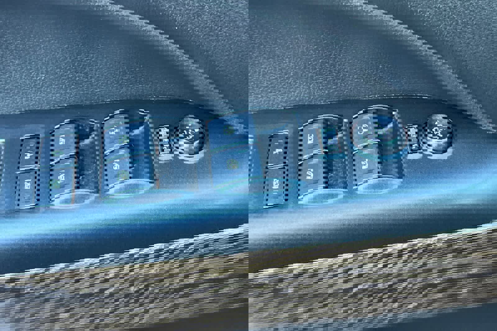 Used 2019 GMC Canyon Denali image 14