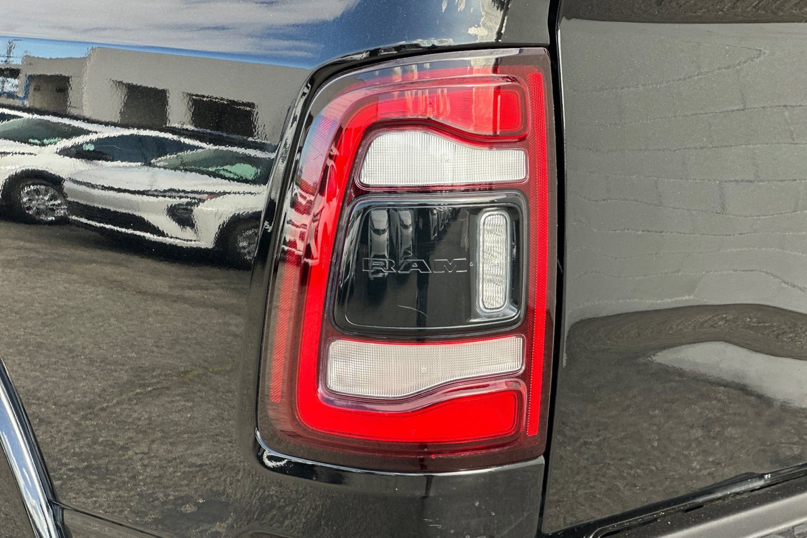 Used 2020 RAM 2500 Laramie w/ Night Edition AWD/4WD image 37