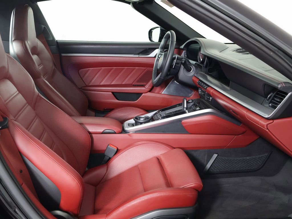 Certified 2021 Porsche 911 Targa 4S AWD/4WD image 5