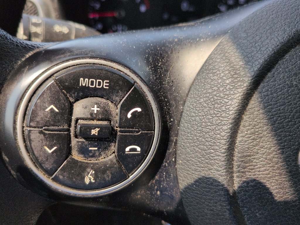 Used 2021 Kia Soul LX FWD image 15