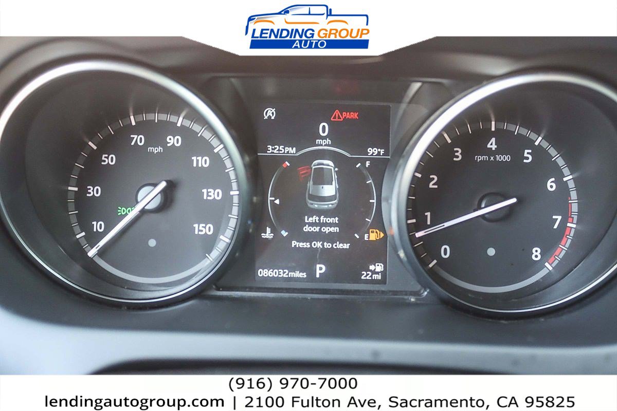 Used 2018 Land Rover Discovery Sport SE image 20