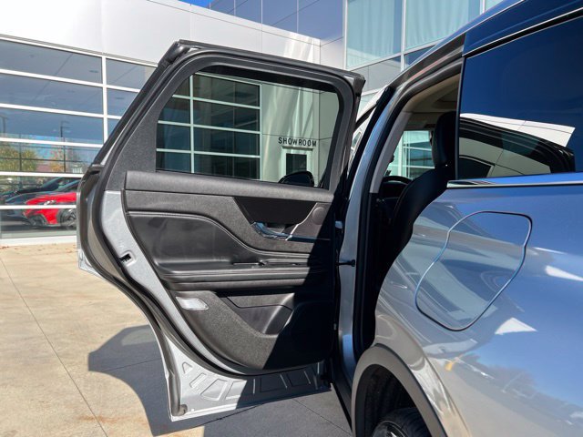 Used 2024 Lincoln Corsair AWD w/ Equipment Group 101A image 33
