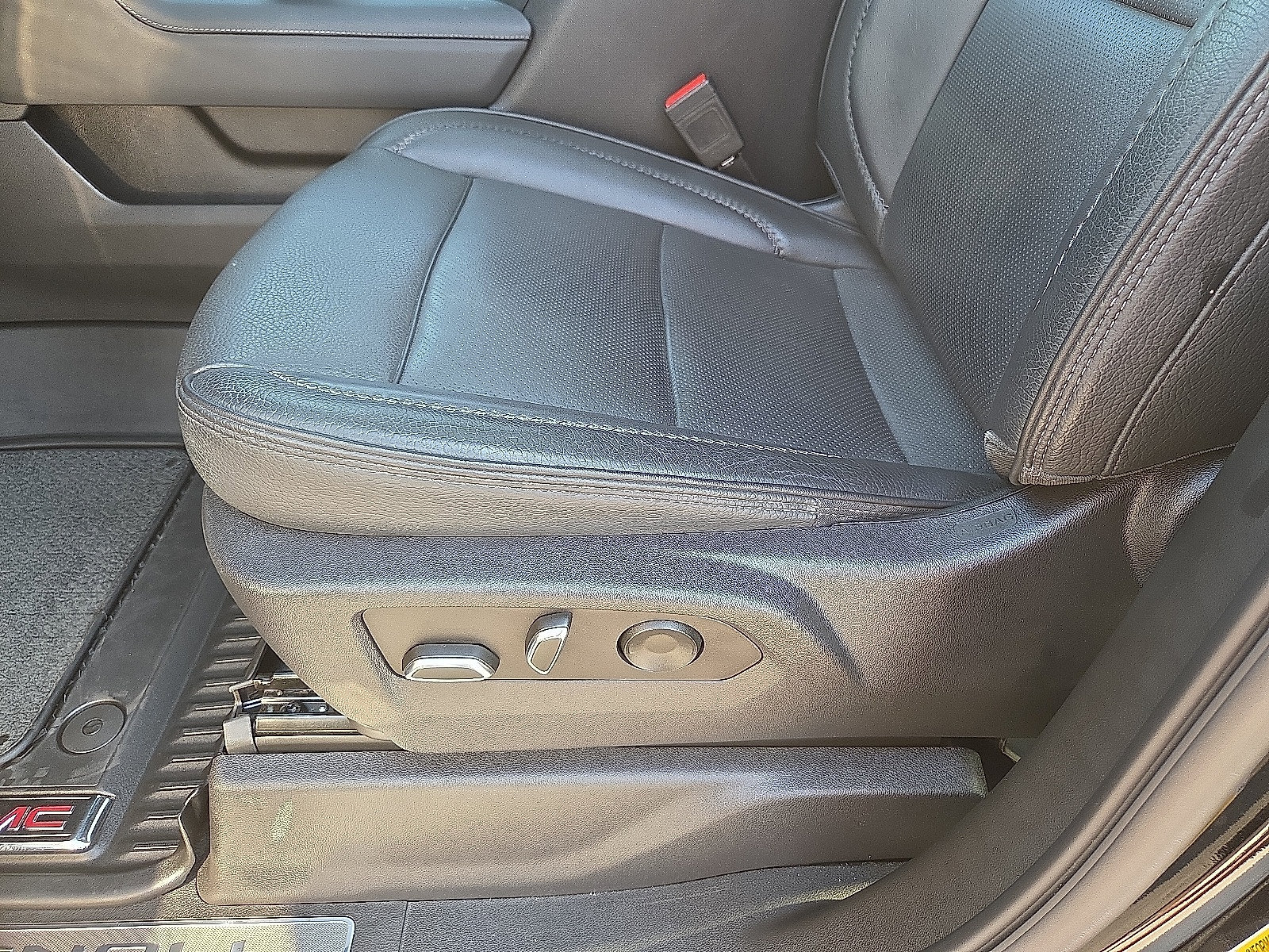 Certified 2023 GMC Sierra 1500 Denali AWD/4WD image 21