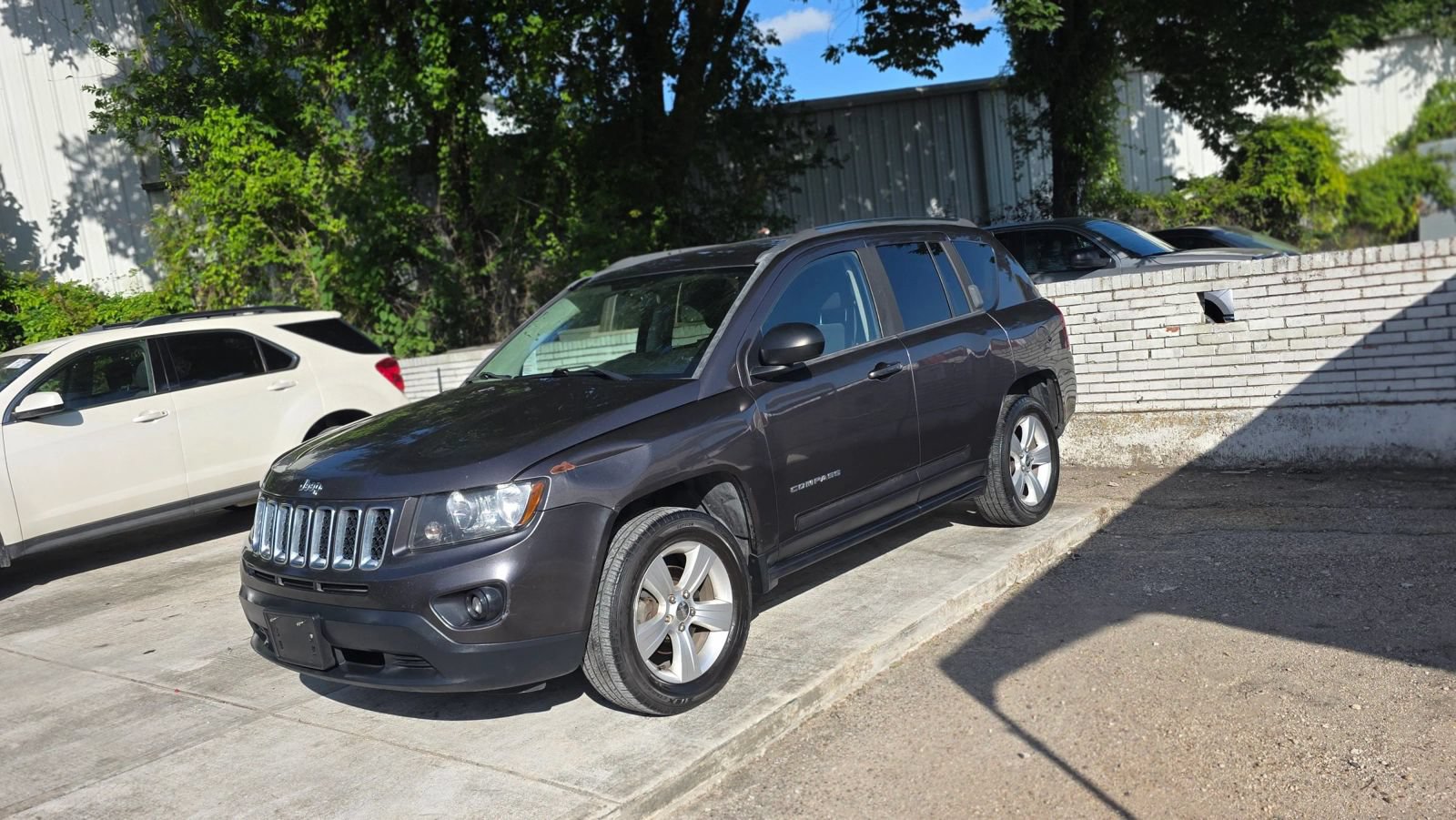 Used 2015 Jeep Compass Sport w/ Power Value Group AWD/4WD image 3