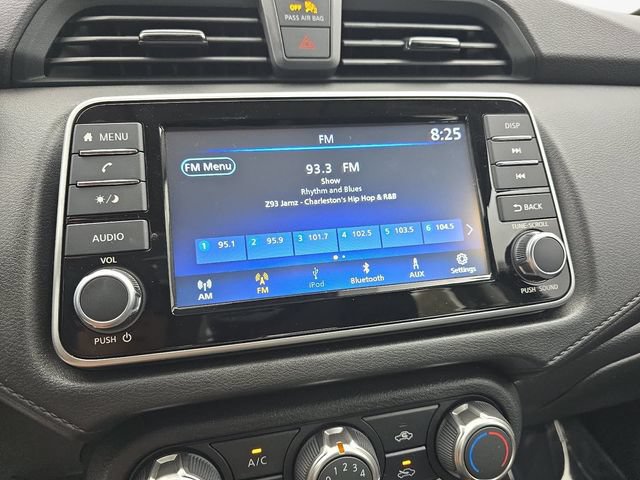 Used 2025 Nissan Versa S w/ Trunk Package FWD image 22