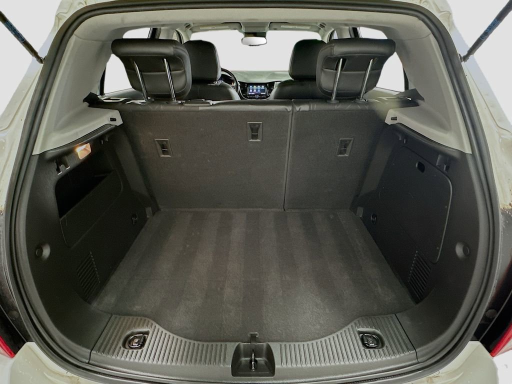 Used 2018 Chevrolet Trax LT w/ LT Convenience Package image 26