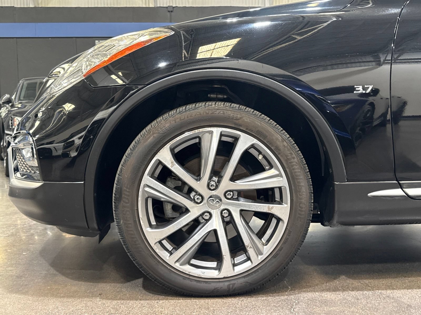 Used 2017 INFINITI QX50 AWD w/ Premium Plus Package image 10