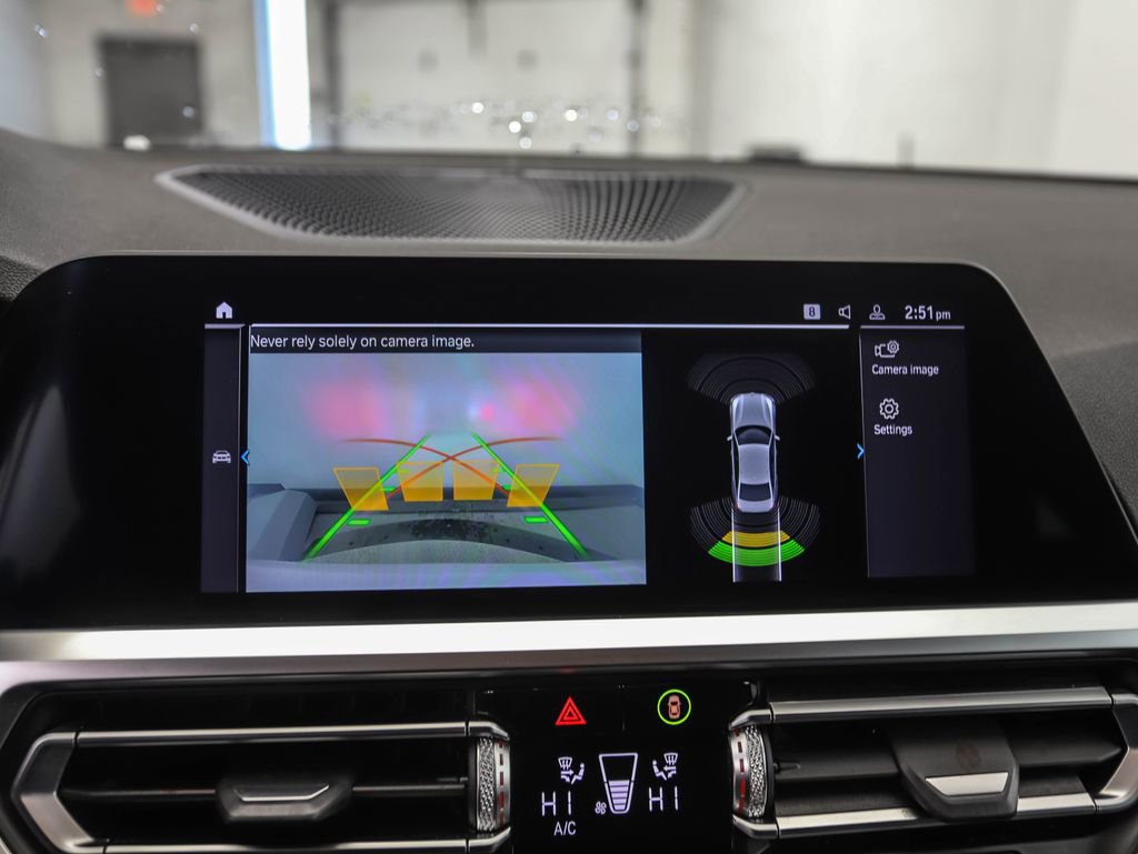 Used 2021 BMW 330e xDrive w/ Convenience Package image 18