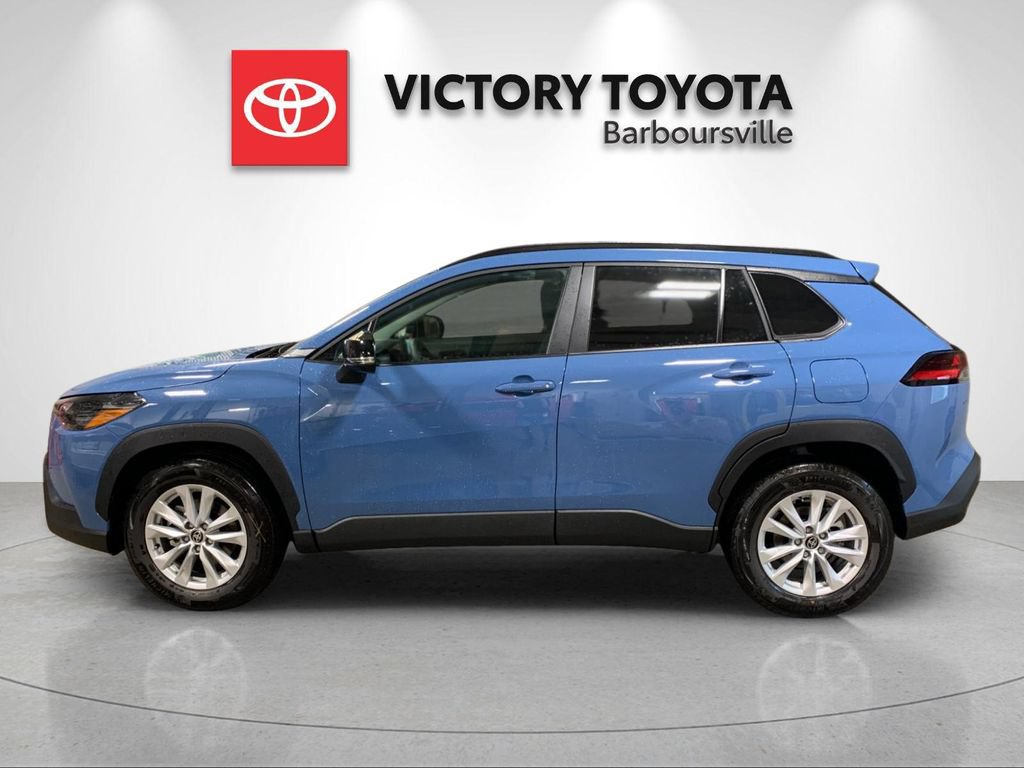 New 2026 Toyota Corolla Cross LE FWD image 2