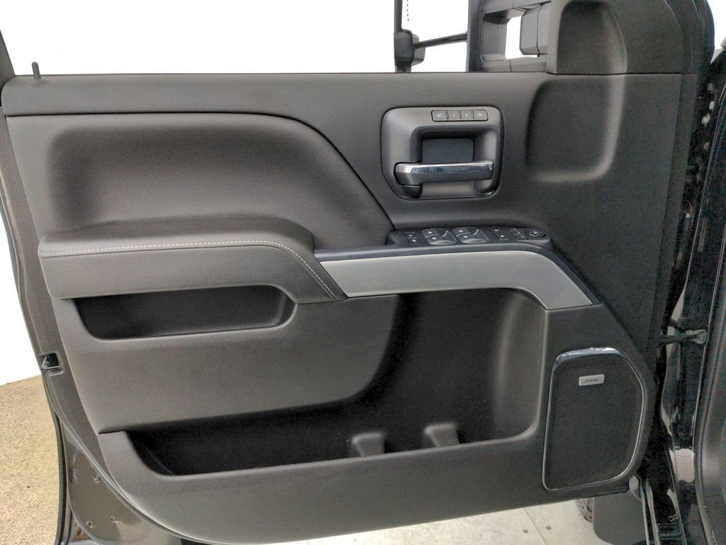 Used 2018 Chevrolet Silverado 2500 LTZ w/ Duramax Plus Package AWD/4WD image 25