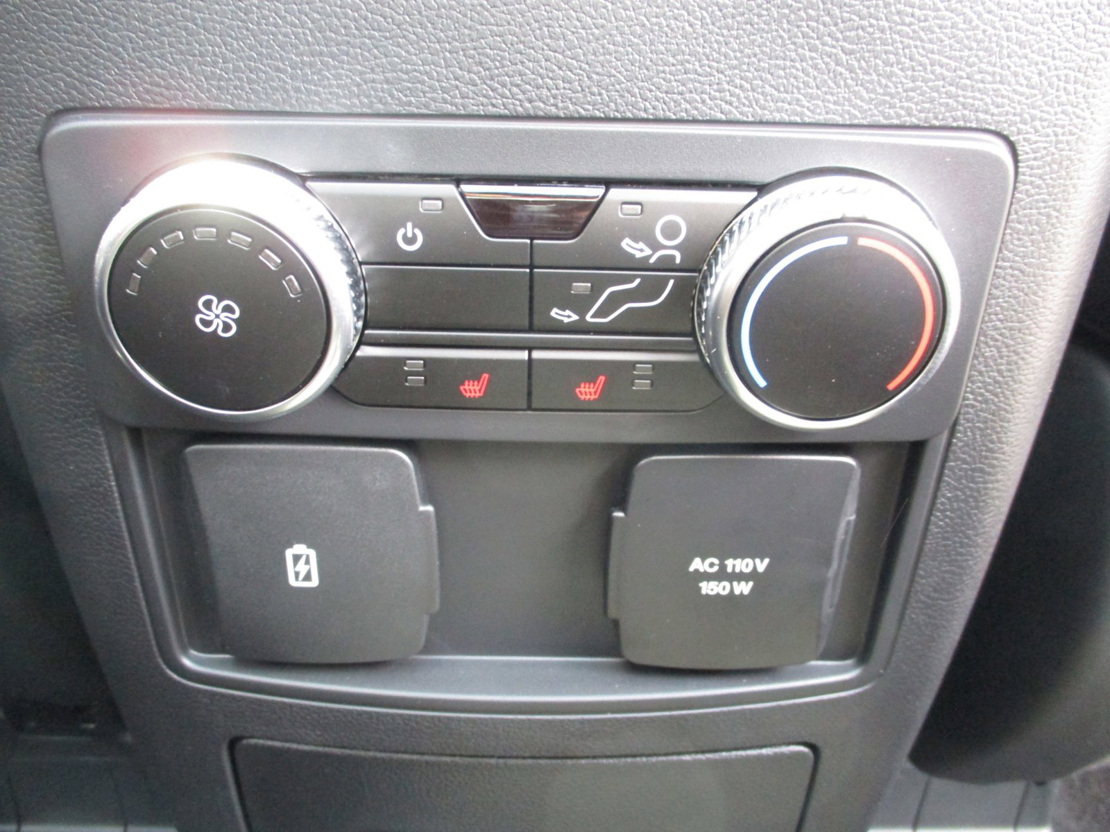 New 2024 Ford Explorer Platinum w/ Technology Package AWD/4WD image 26