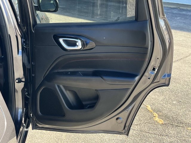 Used 2024 Jeep Compass Trailhawk AWD/4WD image 24