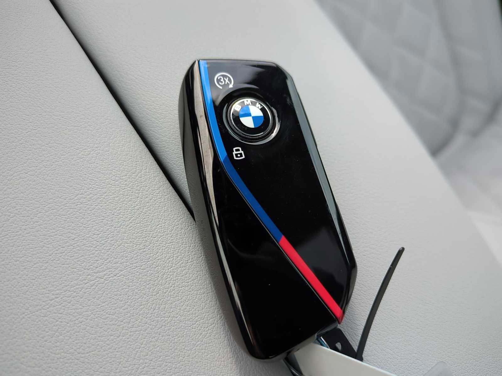 New 2026 BMW X6 M60i image 37