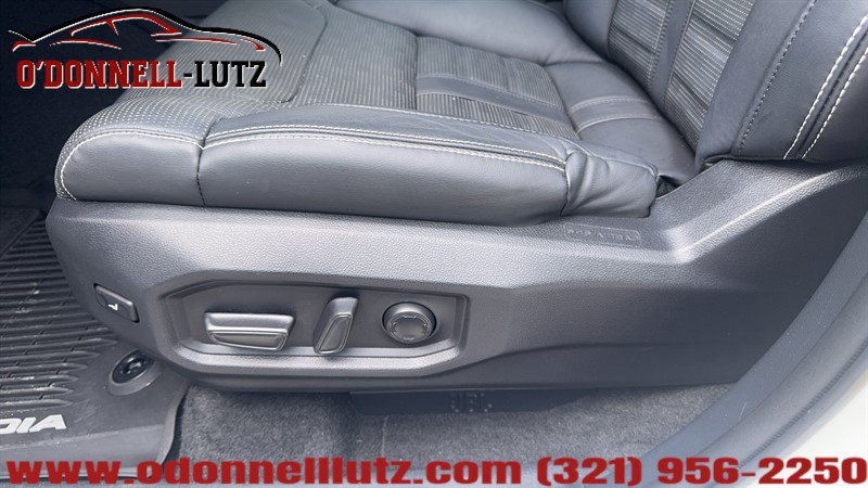 Used 2024 Toyota Sequoia Capstone RWD image 9