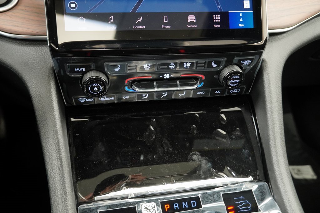 New 2025 Jeep Grand Cherokee Summit w/ Obsidian Package image 24