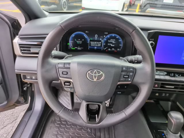 Used 2025 Toyota Camry XSE AWD/4WD image 14