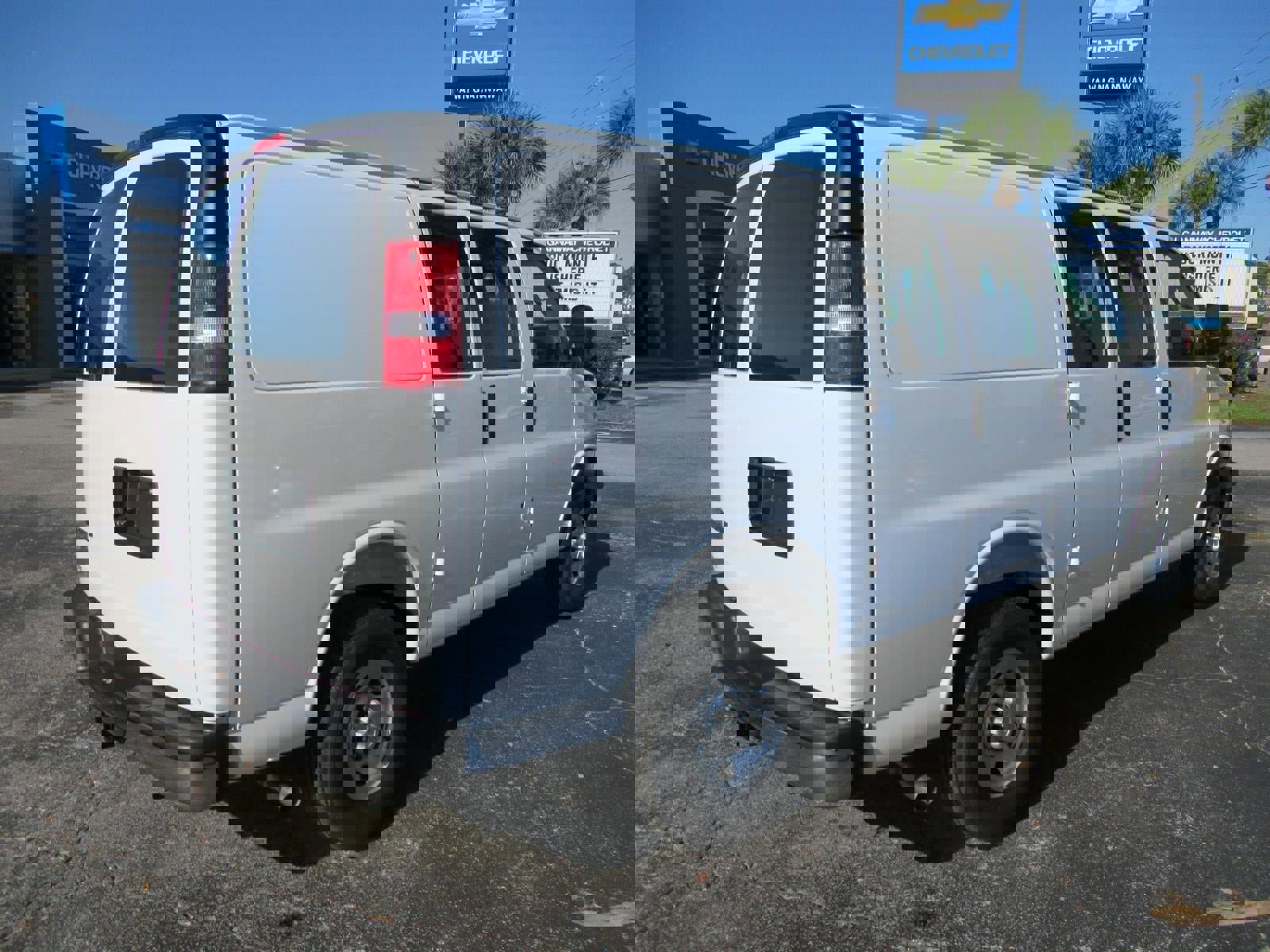 New 2026 Chevrolet Express 2500 w/ Driver Convenience Package image 5