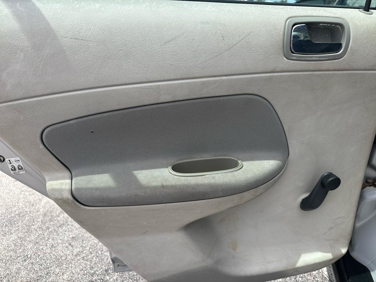 Used 2005 Chevrolet Cobalt Sedan FWD image 26