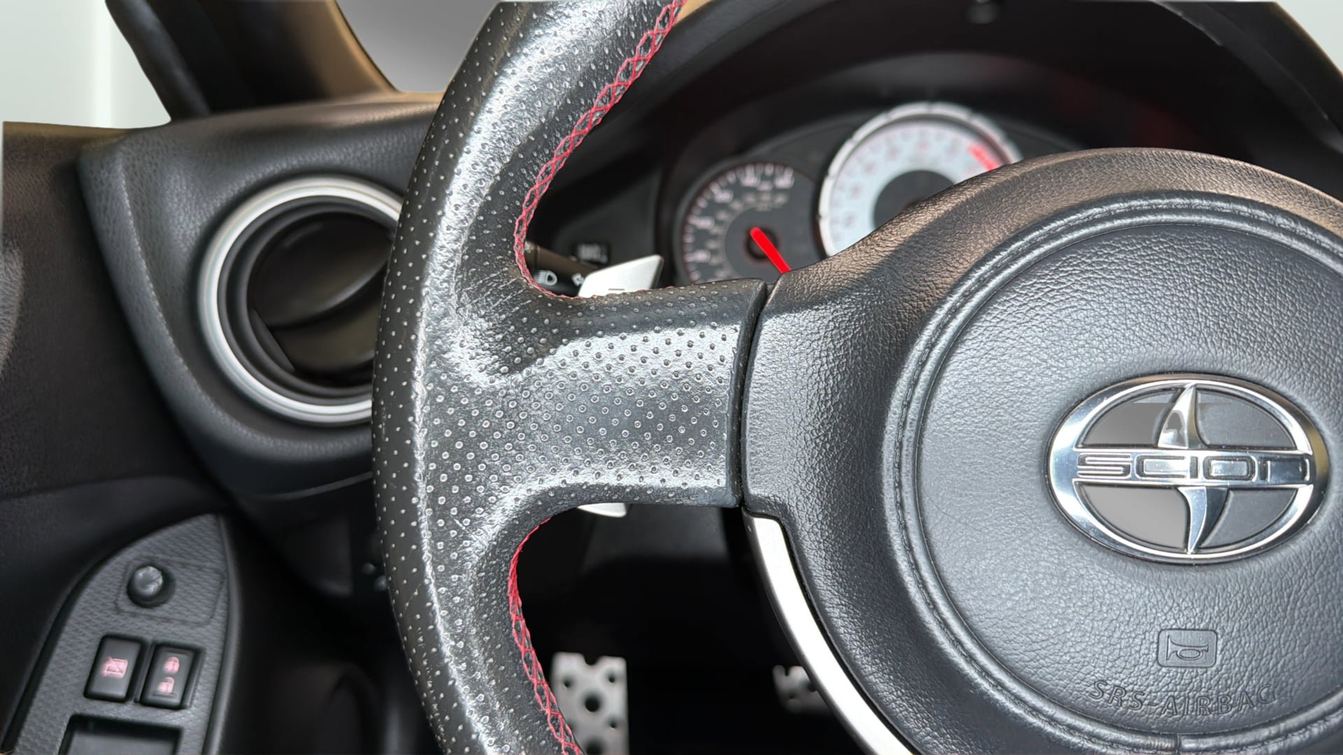 Used 2013 Scion FR-S RWD image 27
