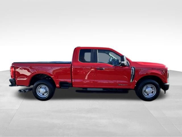 Used 2024 Ford F350 XL image 9