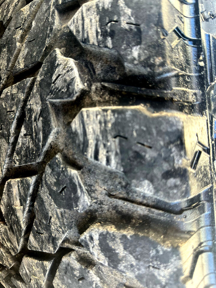 Used 2012 Ford F250 XL w/ Camper Pkg image 9